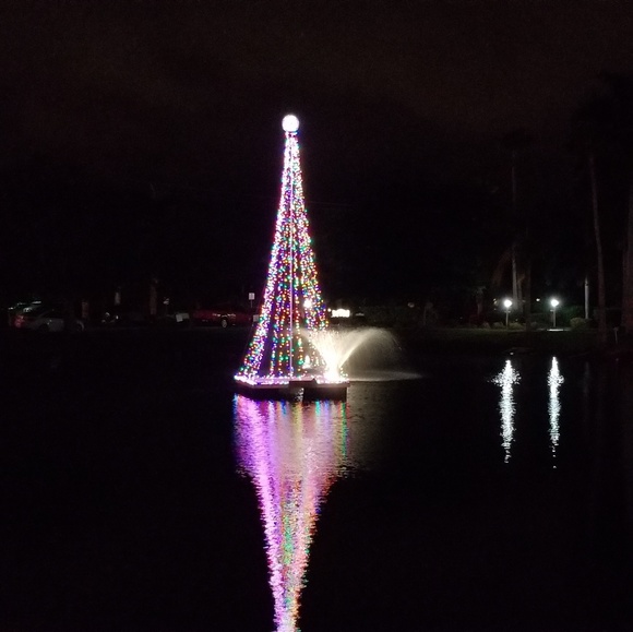 Meet your Posher, Aple - Picture 1 of 1